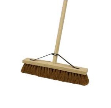 18″ Coco Soft Contractor Brush w/ Handle & Stay